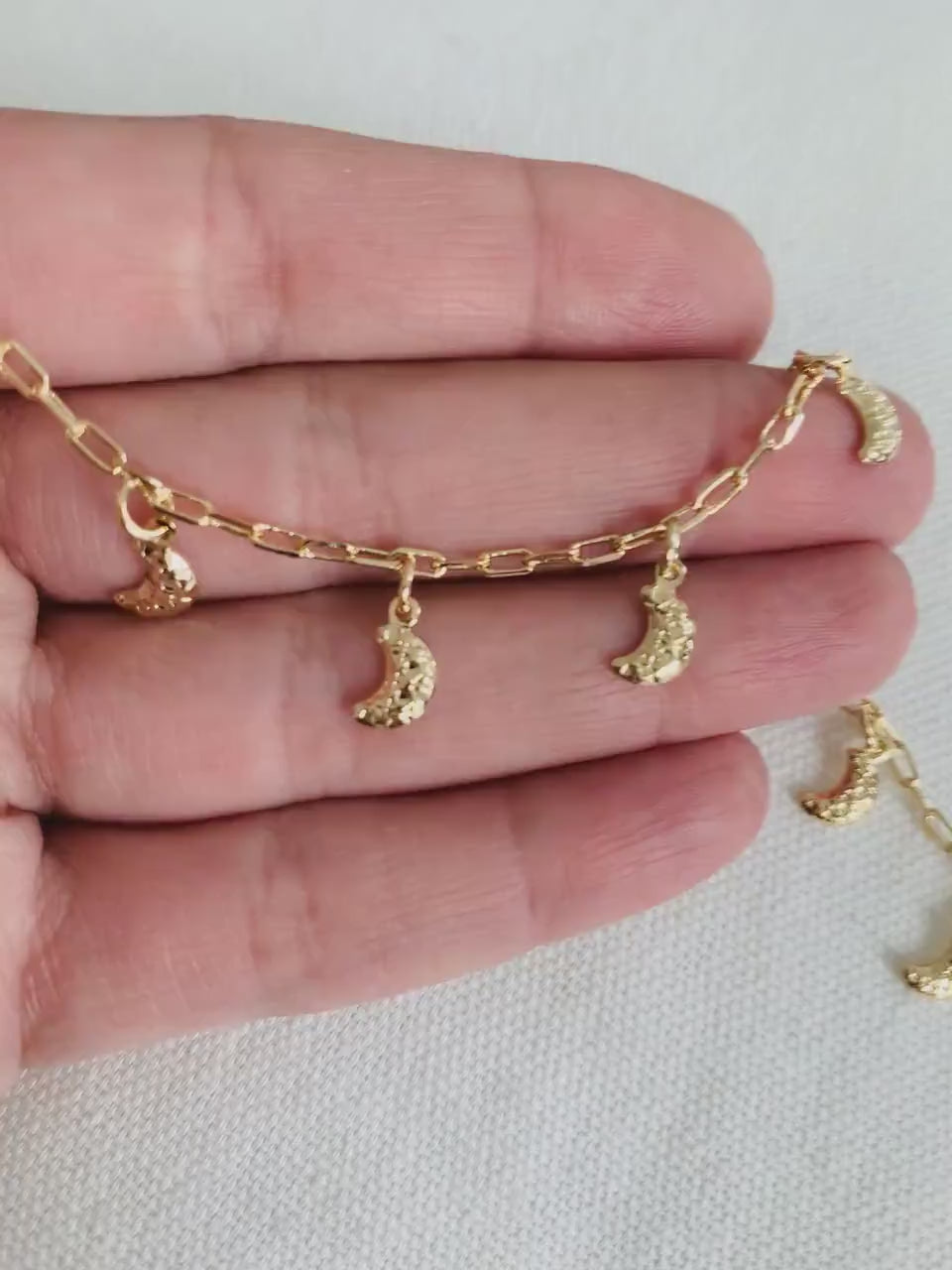 18kt Gold Filled Anklet, Moon Charm Anklet, Chain Anklet, Gold Ankle Bracelet, Dainty Chain Anklet, Chain Ankle Bracelet, Moon Anklet