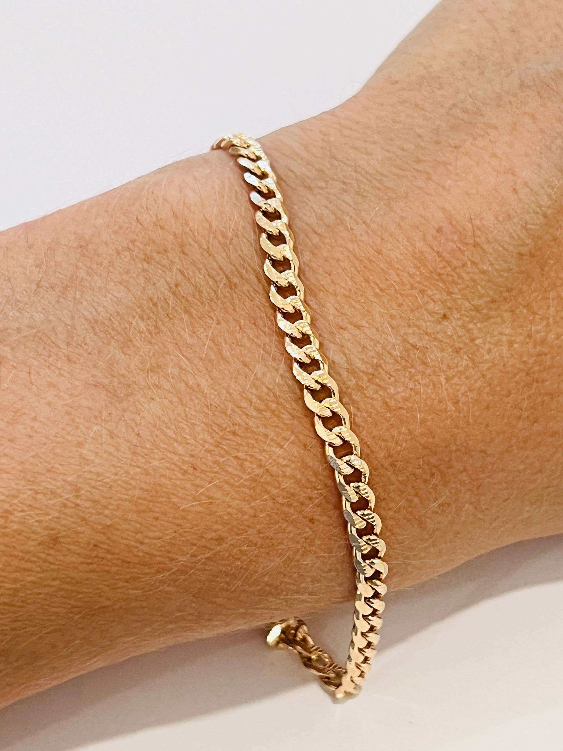 Gold Filled Curb Chain Bracelet, Gold Layering Bracelet, Gold Chain Bracelet, Curb Chain Bracelet 18kt, Dainty Chain Bracelet, Gift for Her